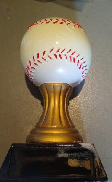 Baseball Ball Trophy – b92