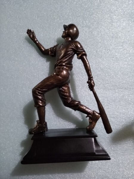 Baseball Batter Trophy – b95