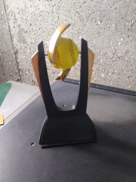 Softball Spinning Ball Trophy – sb91